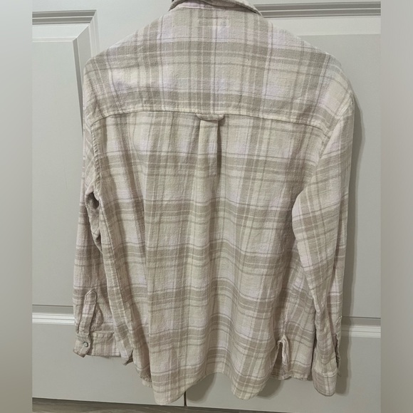 Tilly’s RSQ Women’s Basic Flannel - Picture 4 of 4
